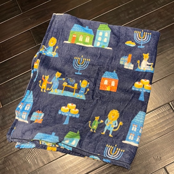 Hanukkah, soft blanket - Picture 1 of 3